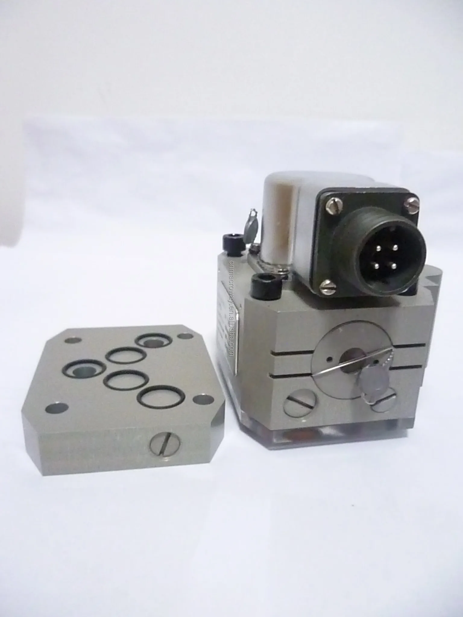 G631-3014B-5 servo valve
