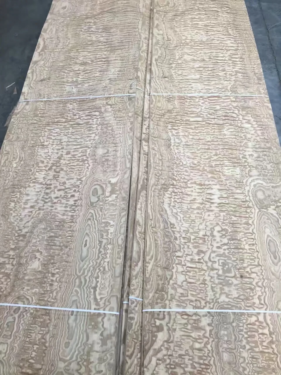 Chinese Ash Burl Face Veneer for Furniture