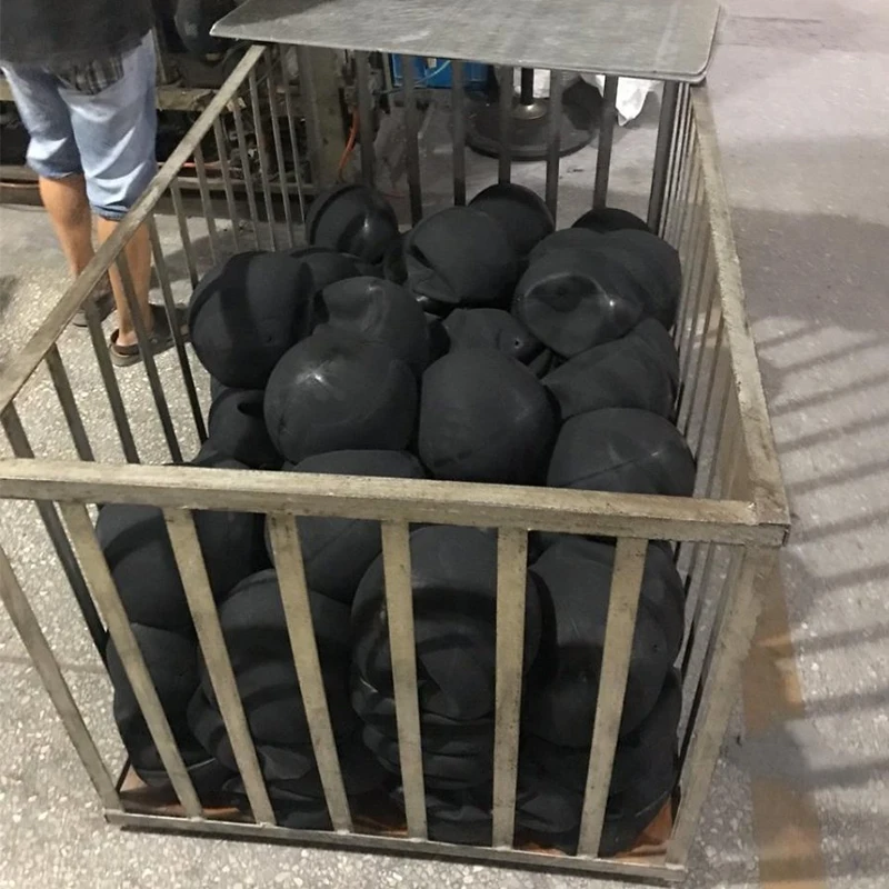 Top Quality Full Size  Customized weight Butyl rubber Soccer Football bladder popular in Pakistan market