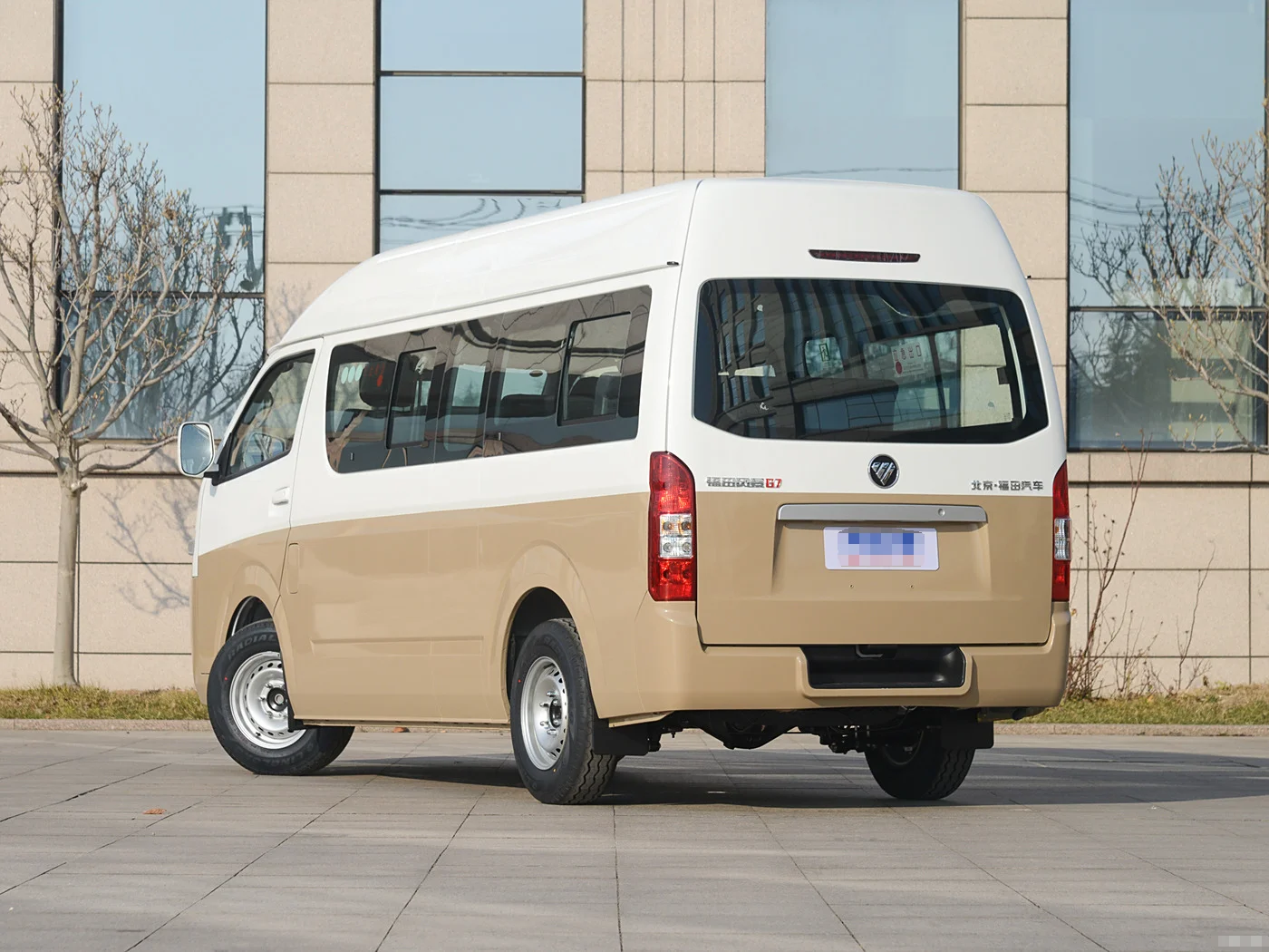 Made in China Foton G7 Mini Van Bus 10 Man Truck Bus Full Set Foton Van Gasoline Car 4x4 Foton Cargo Truck 2.4 Displacement