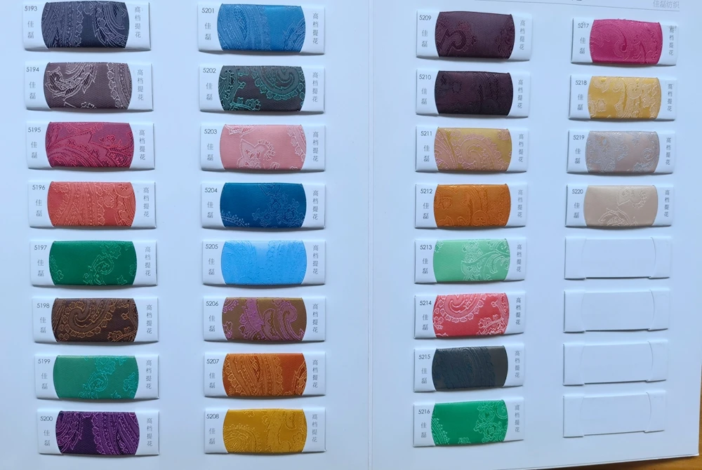 Two tone viscose jacquard lining for apparel for ready