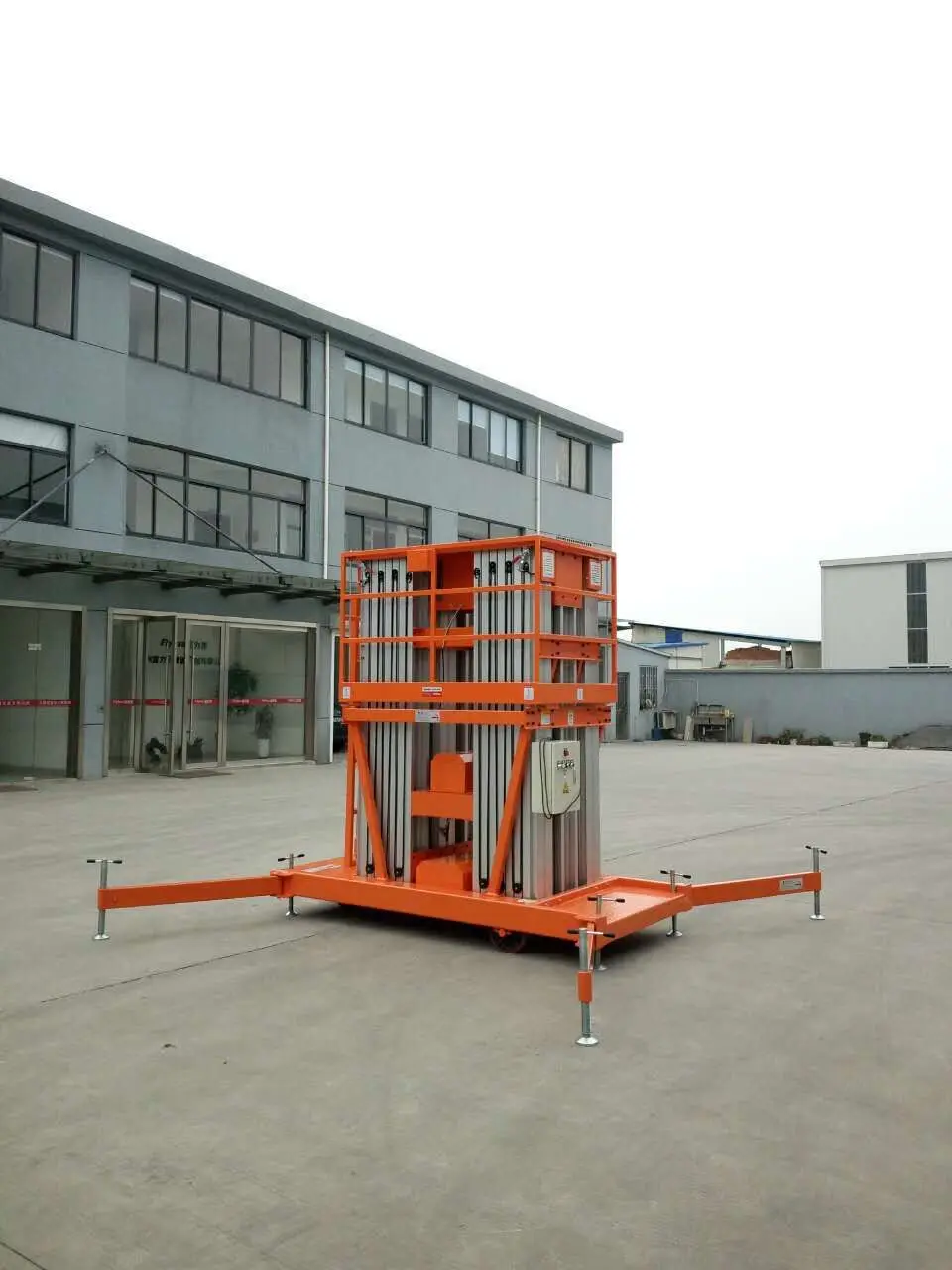 RED-LIFT 4000mm to 8000mm  aluminum alloy electric aerial work platform truck warehouse equipment