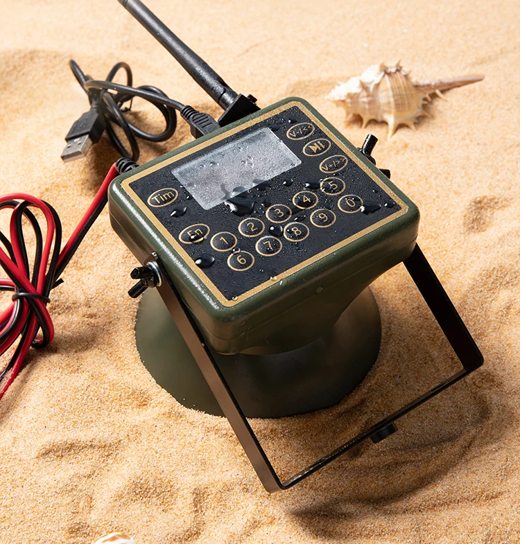 Cssiwe Hot Sale Factory Offer Decoy Bird Sounds Machine Mp3 Hunting Animal Call Electronic Bird Caller with Remote Control
