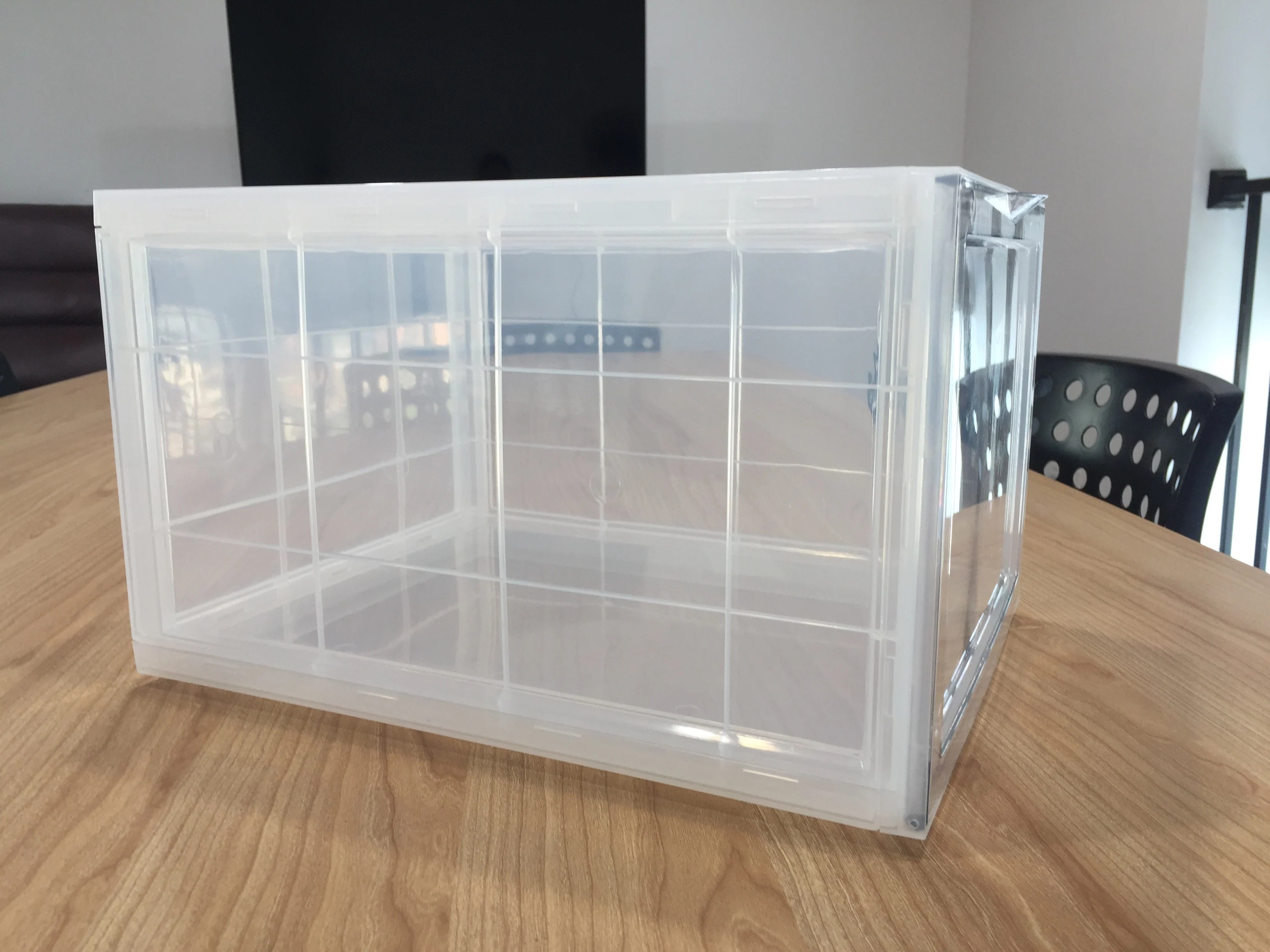 
Transparent magnetic sneaker display plastic shoe case box 