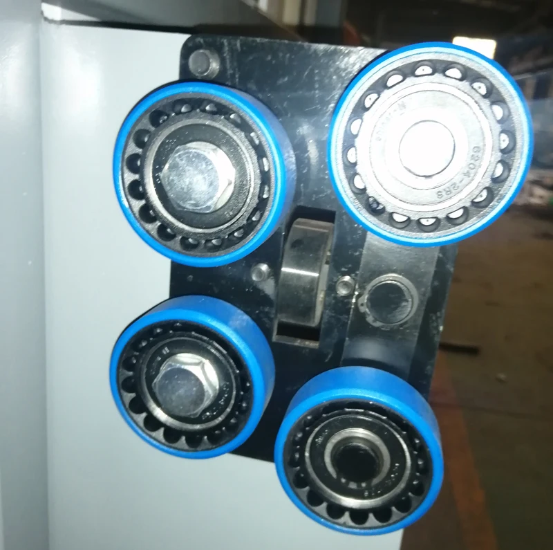 Hydraulic lift platform parts, home elevator accessories - guide rails, rollers, chains, cylinders, elevator car, landing doors