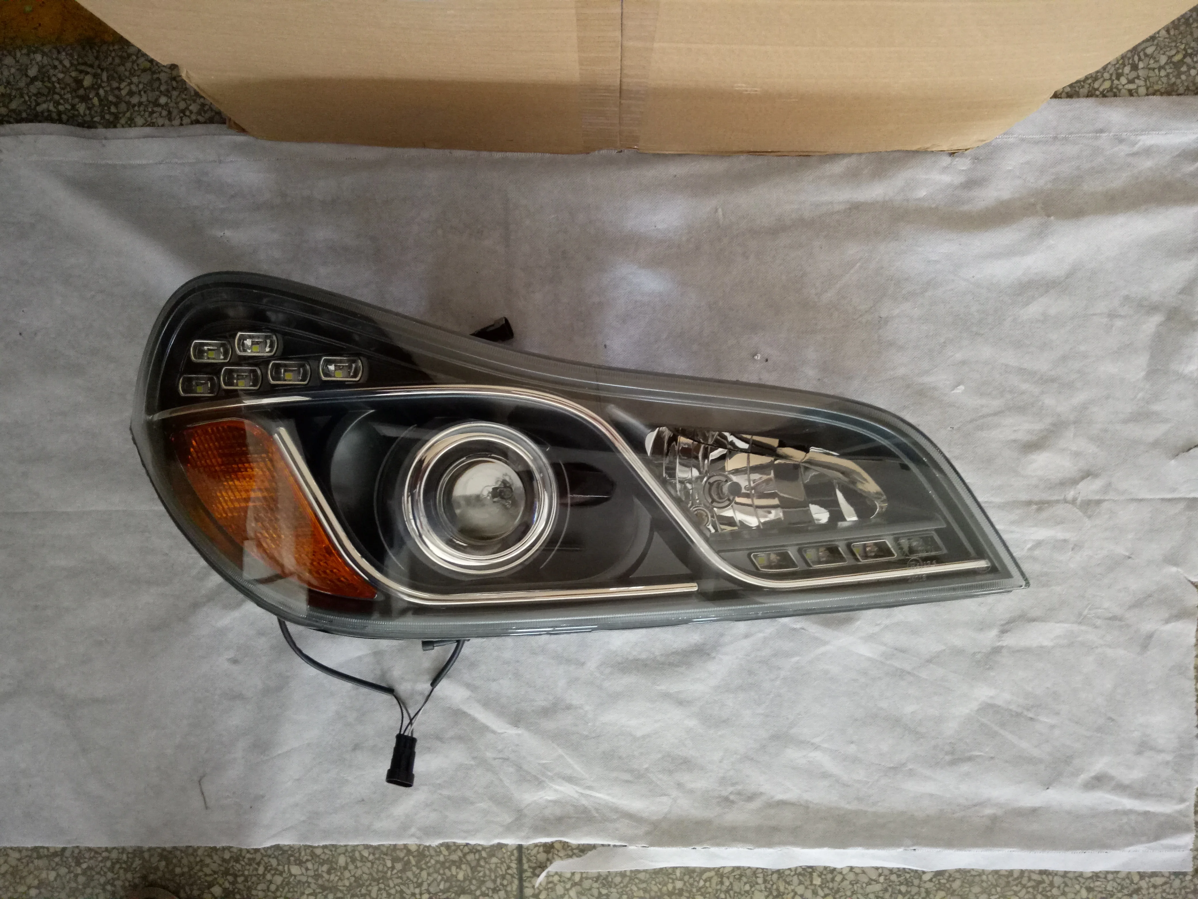 Bus accessories head lights auto lighting system led headlight bus parts city bus HC-B-1257