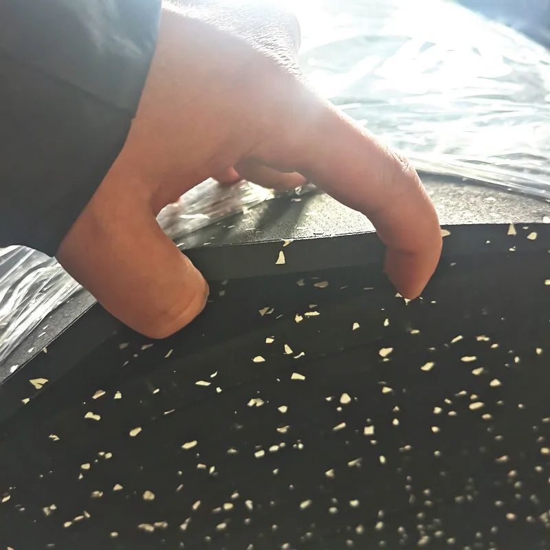 Non-toxic recycled rubber granules rubber flooring tile for sports room