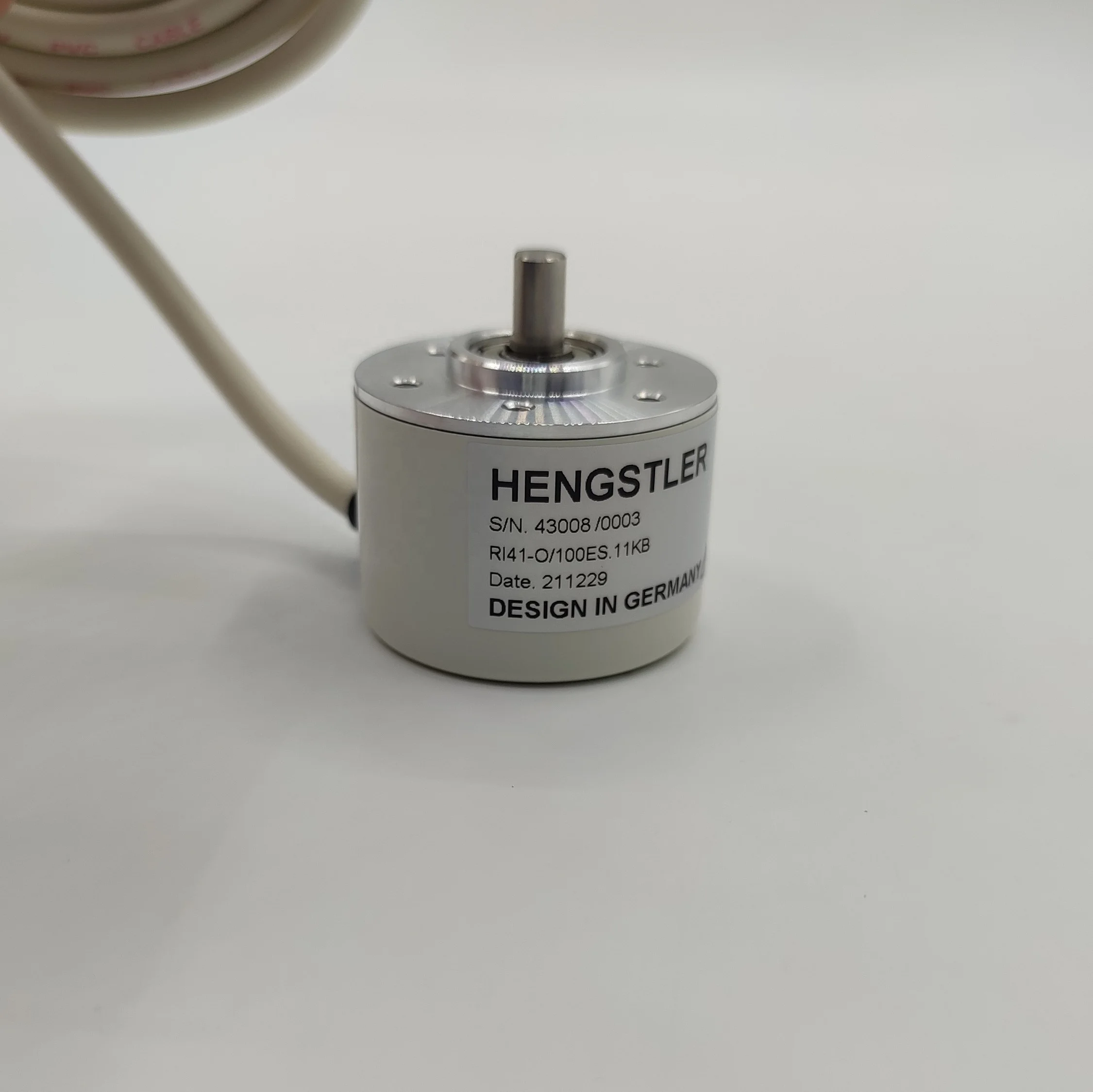 EI40/2500ES.11CB   HENGSTLER  Solid  shaft rotary encoder  New original genuine goods are available from stock