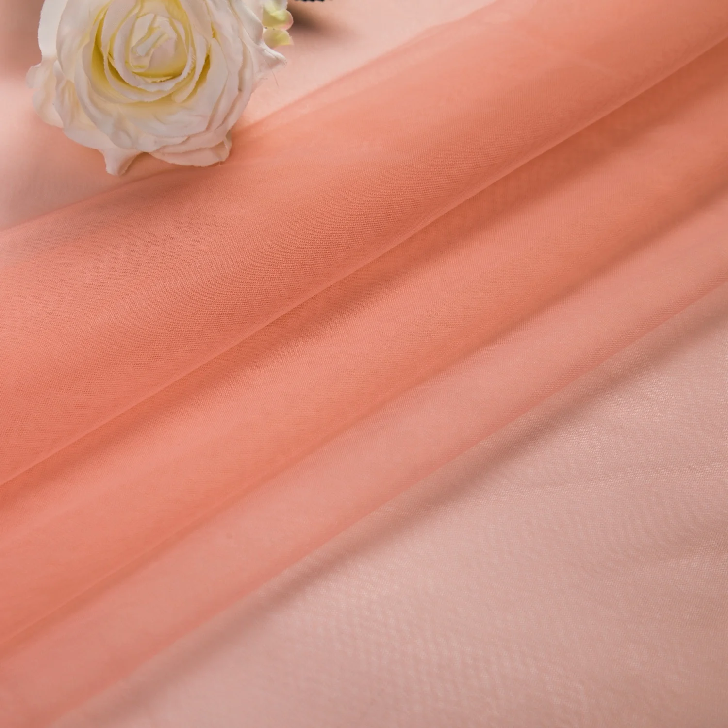 Wholesale 20D Nylon Tulle Knitting Plain Illusion Tulle Fabrics For Bridal Gown Dress