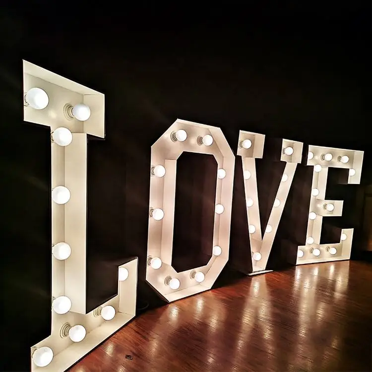 Customized luminous sign light decorative letter mr and mrs sign for wedding welcome letters signs