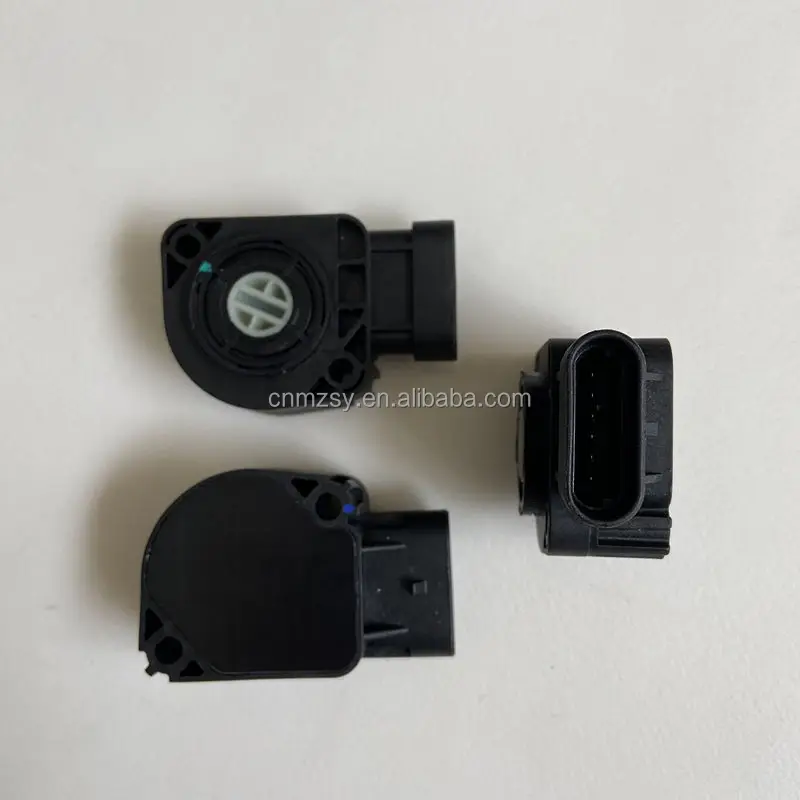 The original accessory GFS004N-B accelerator pedal sensor is adapted to the HIGER bus