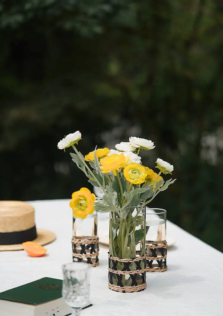 New Design Coffee Glass Cup Set Luxury Coffee Glass Jug Eco-friendly Sparkling Glass Cup with Wrapping Seagrass Wicker