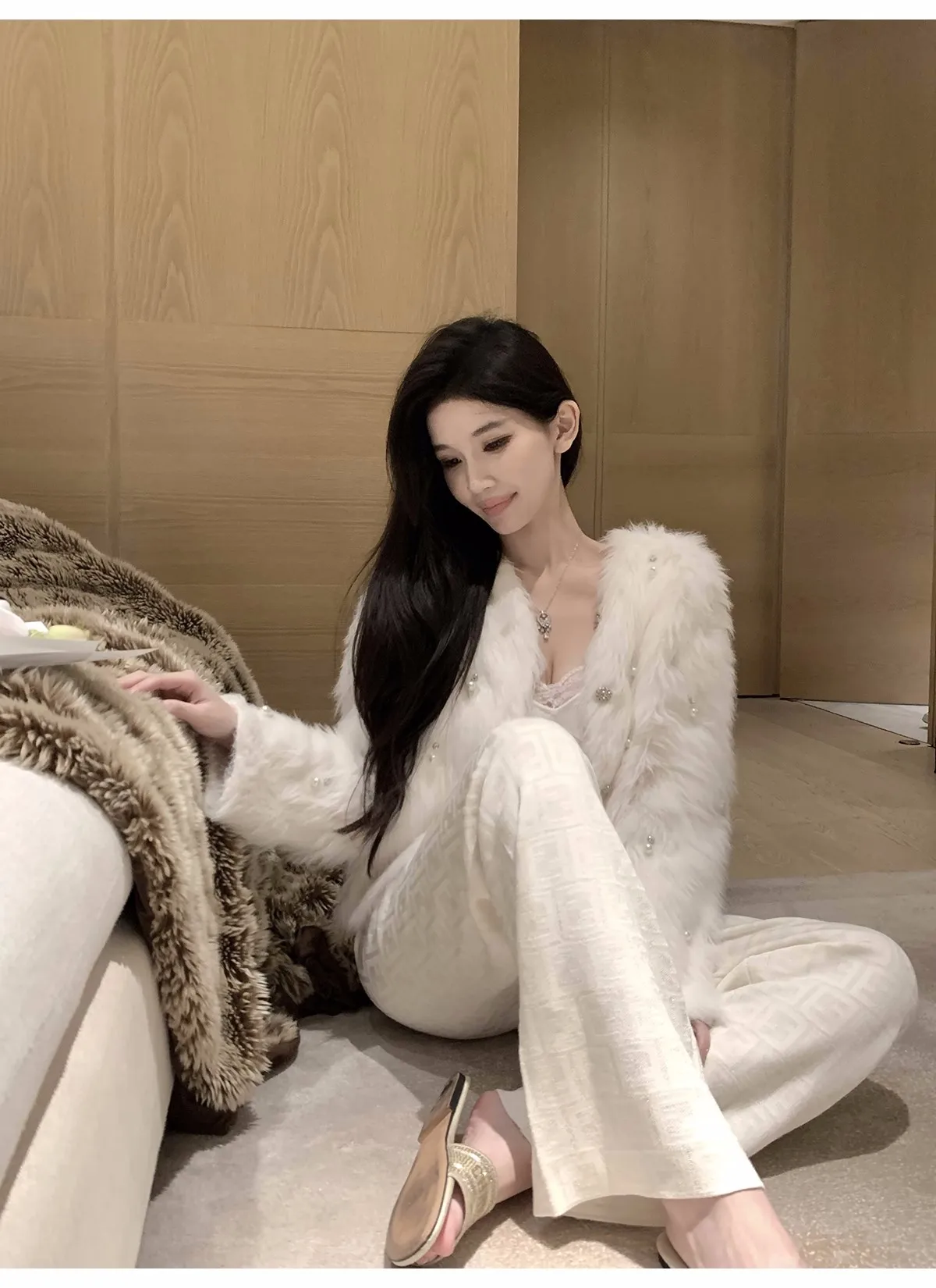 A8172 Trending 2023 New arrivals fall autumn Korean raccoon white fluffy fur coat women clothes