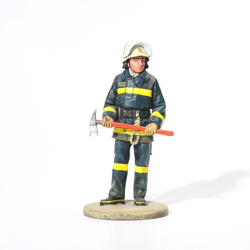 OEM Factory Wholesale Fireman Figurine Resin Statues Unique Custom Model Folk Art Ornament for Souvenir or Gift Human Theme