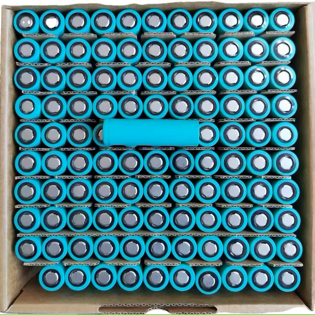 High Power 21700 4000 mAh Lithium Ion Rechargeable Batteries 10C Max Discharge for Home Appliances
