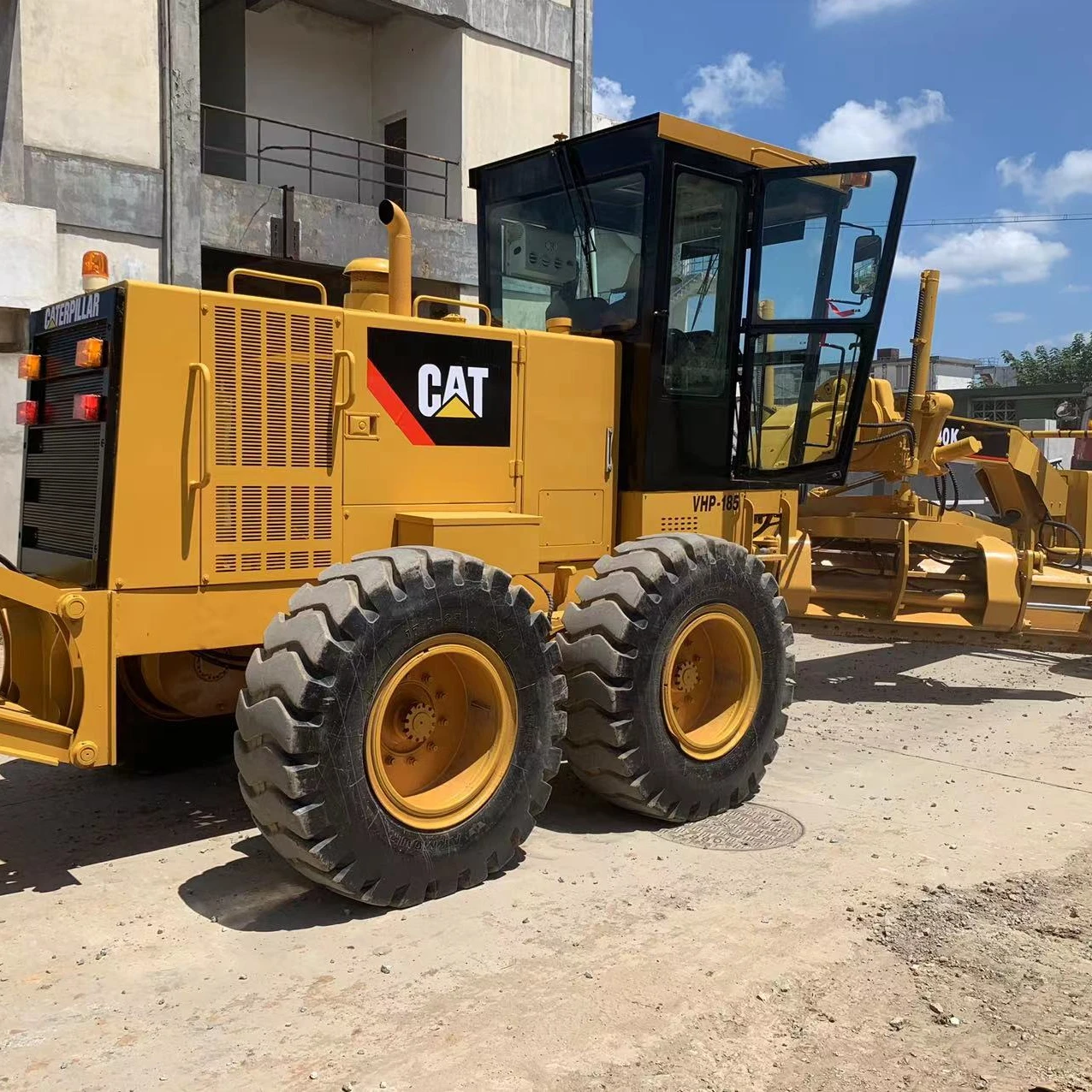 Б/у строительная техника CAT caterpillar 140H 140G 140K 120H