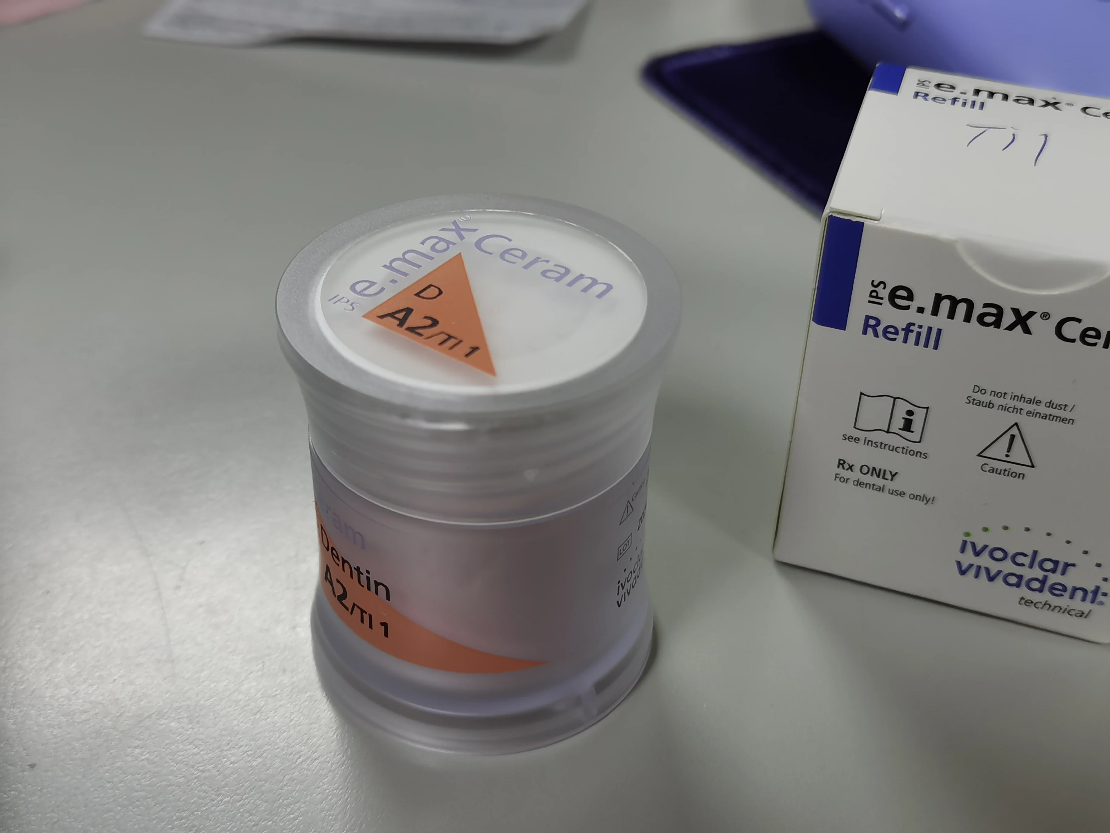 Noritake Ex-3 High - end dental restorative zirconia porcelain powder