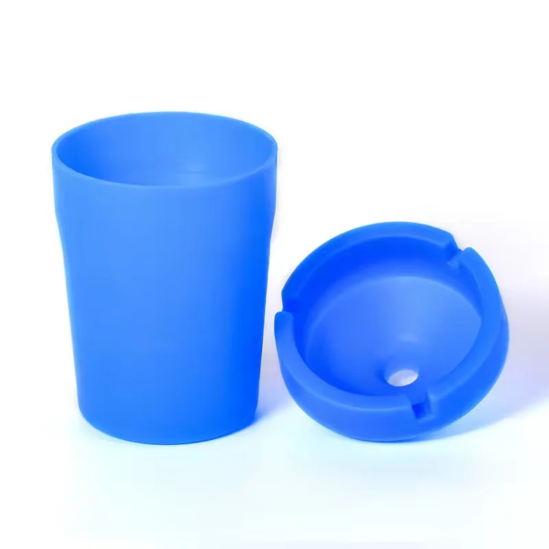 2024 Plastic Car Ashtray Luminous Butt Bucket Portable Cheap Ashtray ABS Material