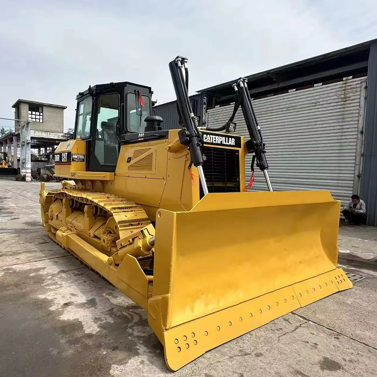 Японский гусеничный бульдозер CAT D6R гусеничные гусеницы по низкой цене