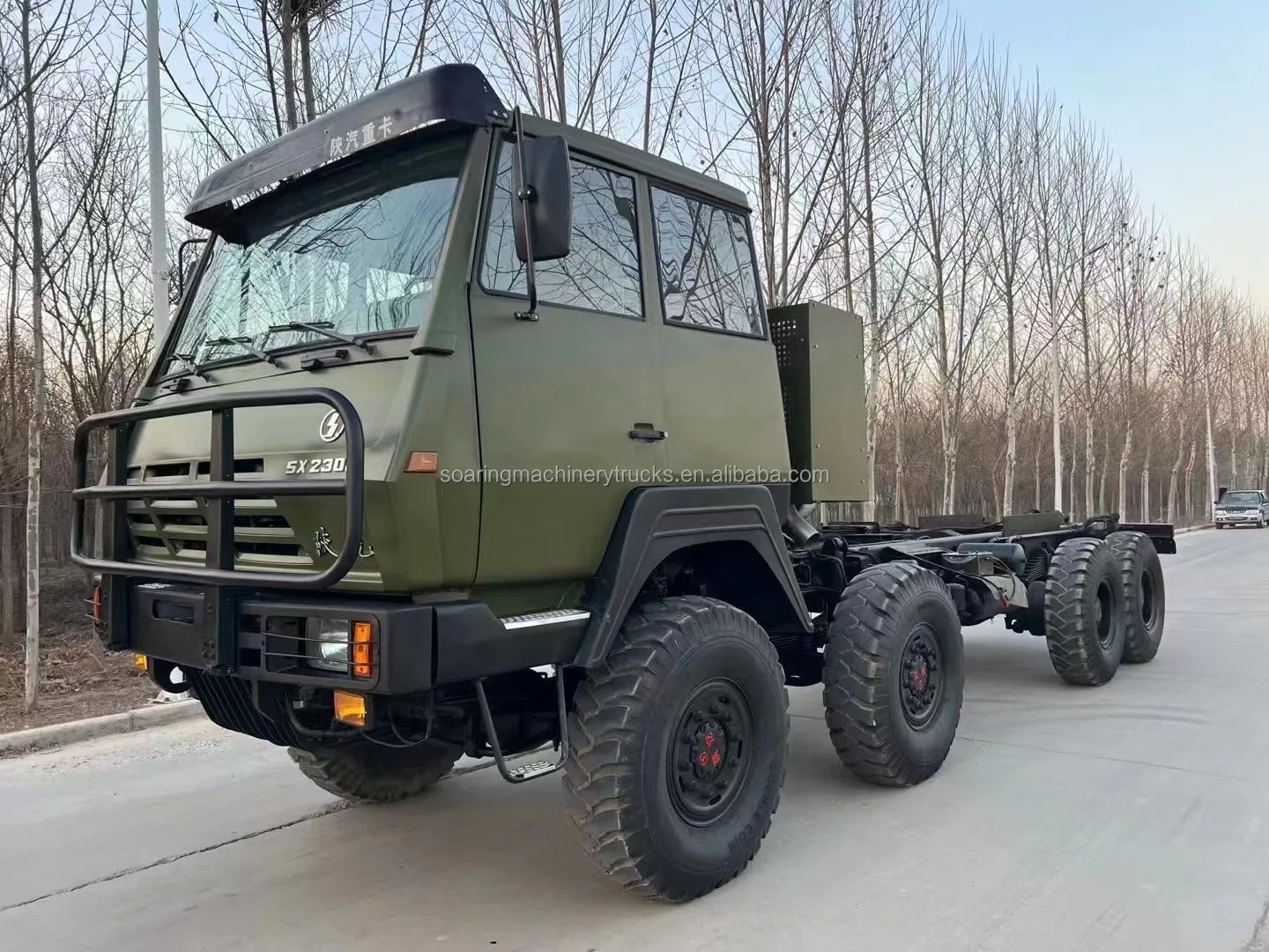 Used Shacman 6x6 commercial vehicle customized cargo van trucks Dongfeng van trucks for sale