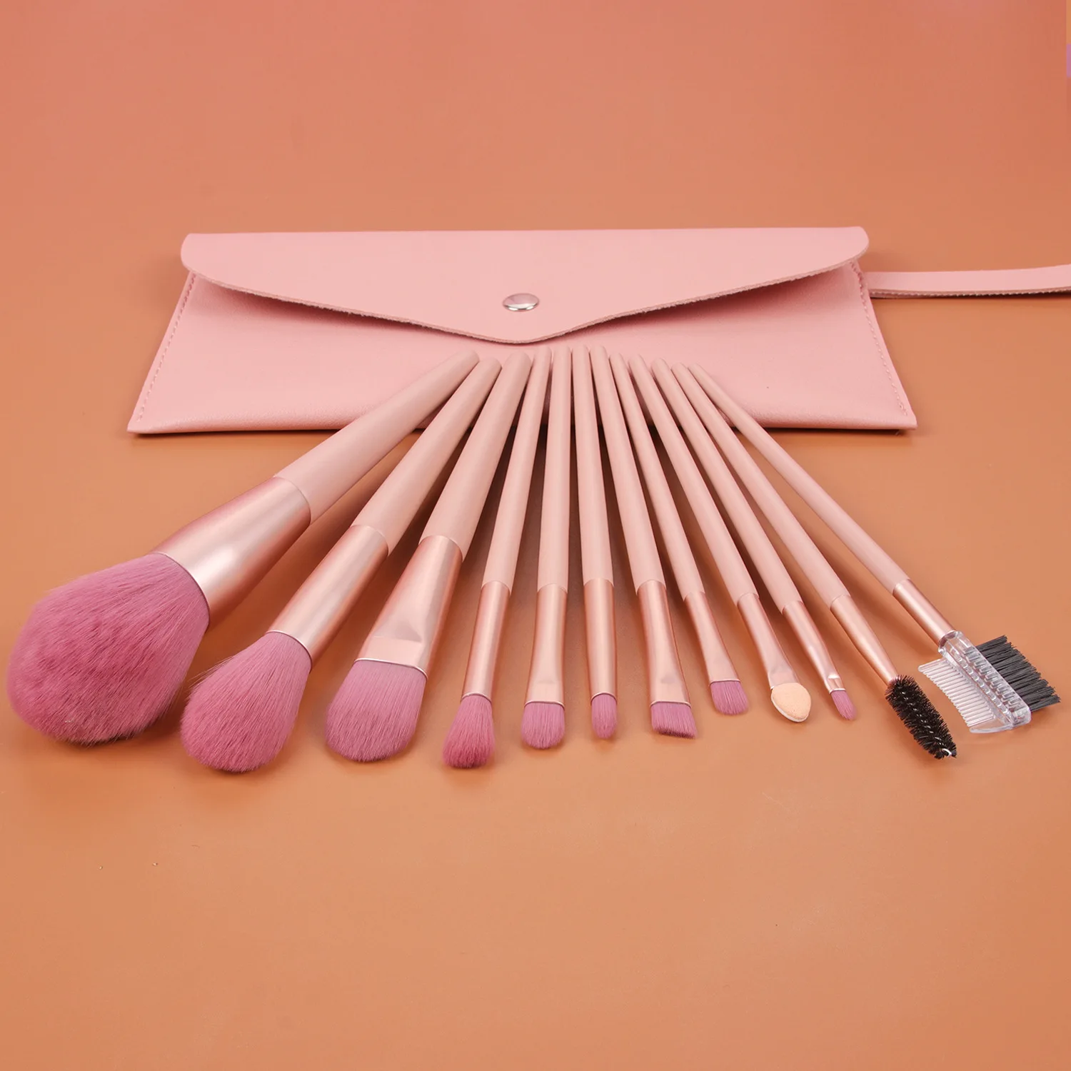 New products 12 piece brush set with case new makeup powder brush lip brushes in stock