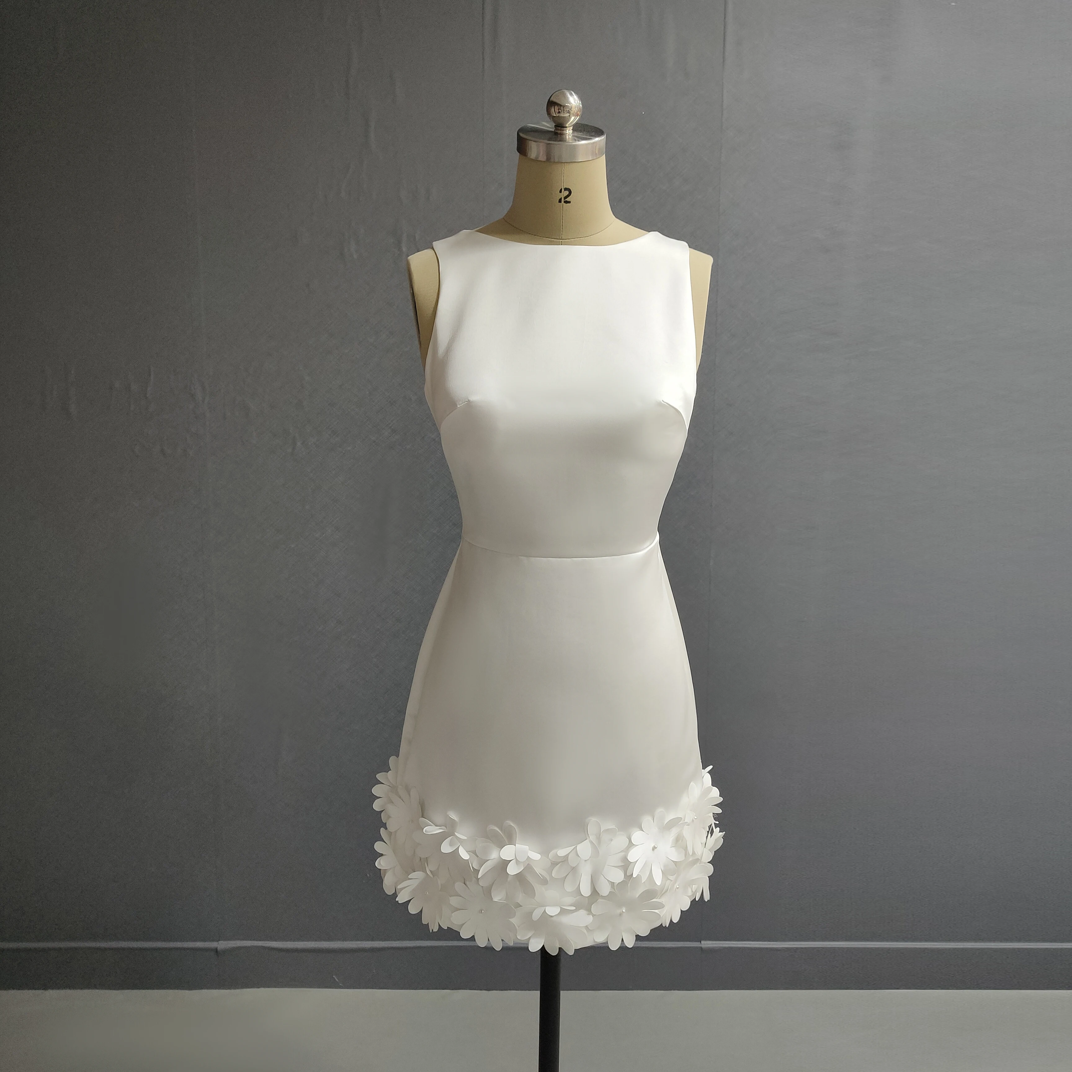 100% Real Photos High Quality Flowers Mini Sleeveless Wedding Dress For Bride 2024 Elegant Women Backless Engagement Party Gown