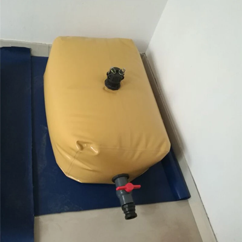 Outdoor portable 0.7mm PVC rectangular water storage tank with drain valve Custom emergency small capacity folding water bag