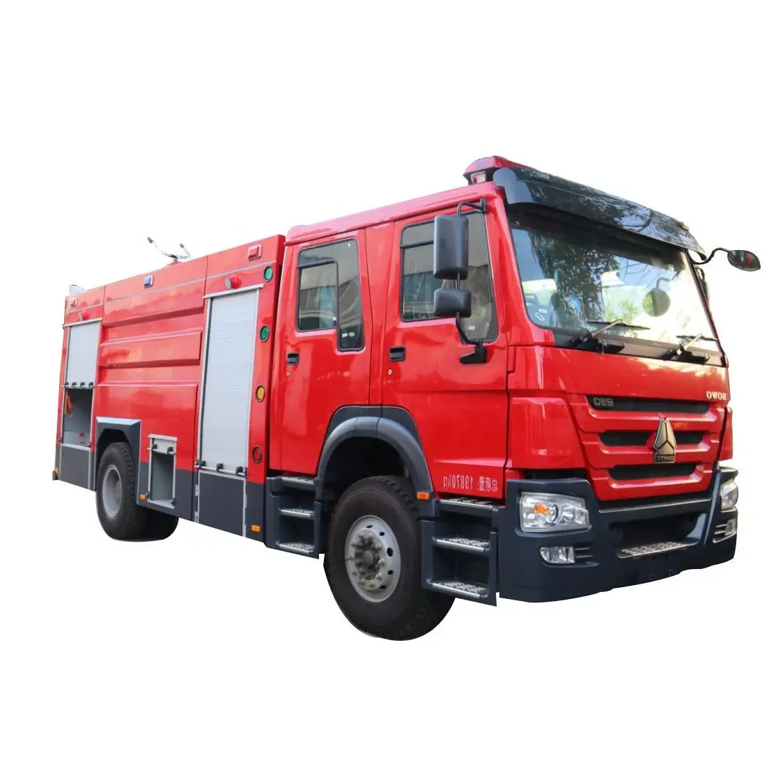 Высококачественный SINOTRUCK 4x2 Легкая пожарная машина с водяным насосом грузовик цистерной и пружинным соплом
