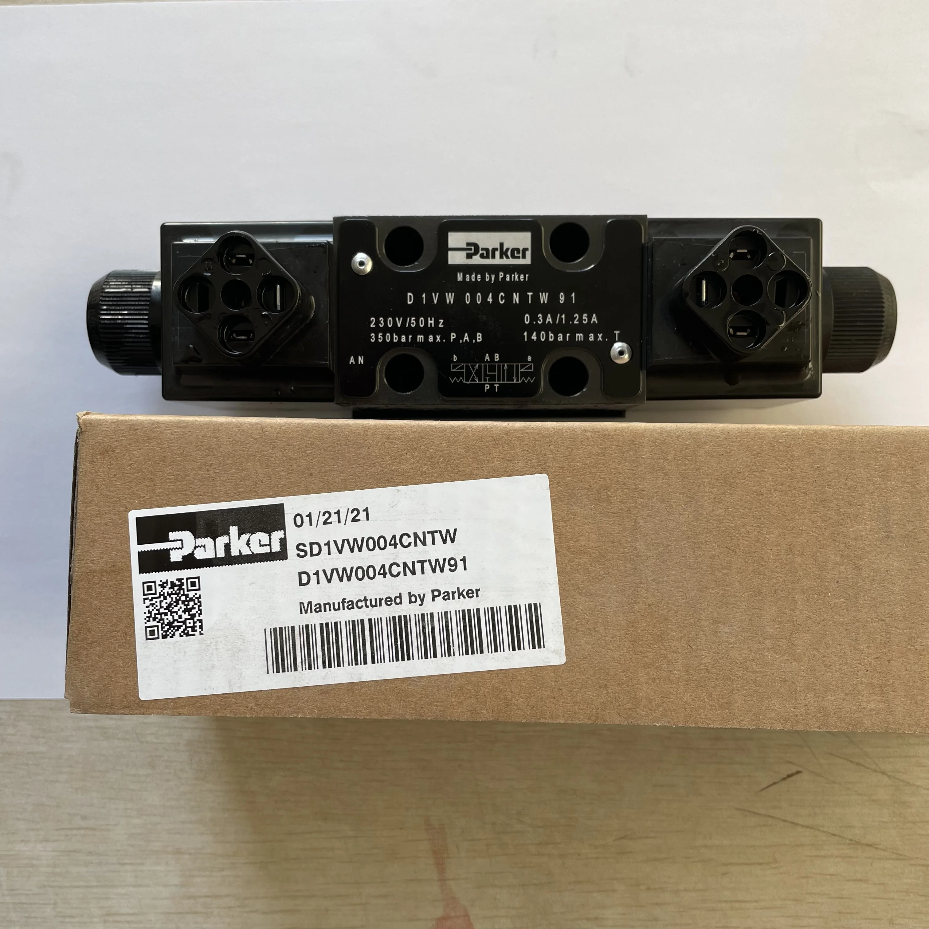 Parker Spool valve solenoid directional valve D1VW004CNTW91