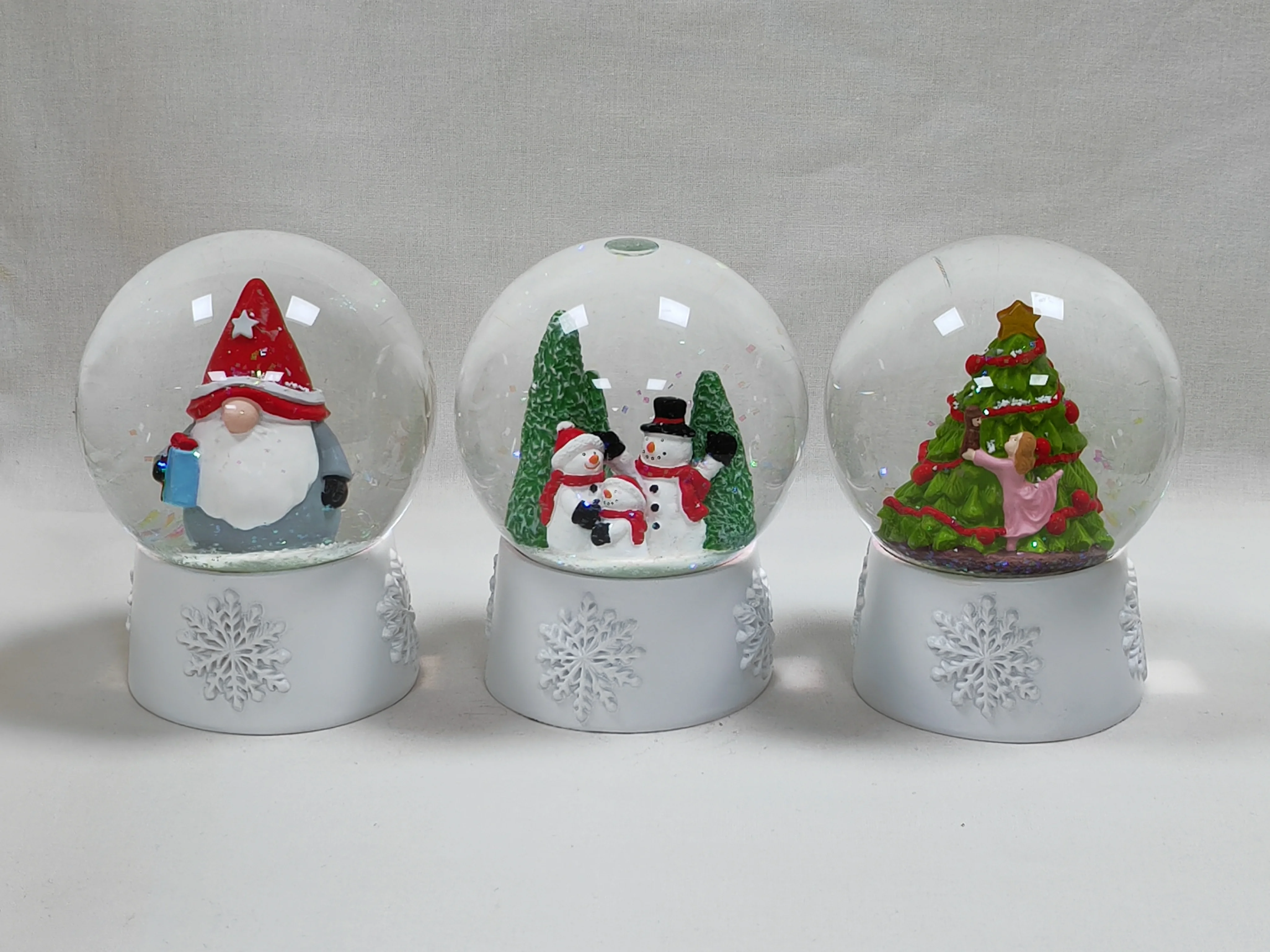 Wholesale Snow Globe Resin Mini Handmade Custom Snow Globe Glass