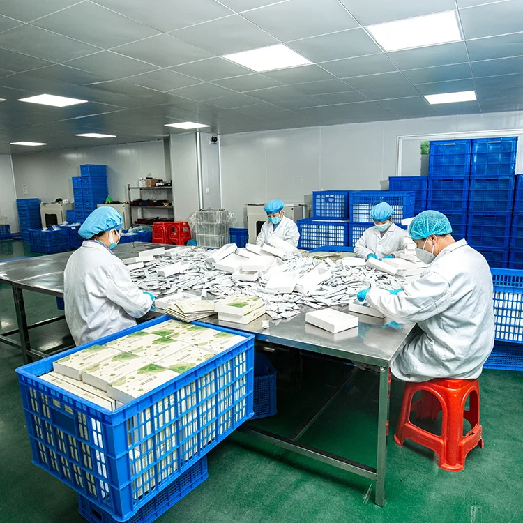 OEM ODM Private Label 12mg Krill Oil Astaxanthin Softgels Capsules Bagged Antarctic Krill Oil Supplements Adults