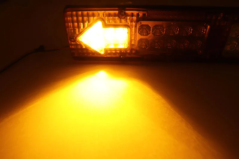 12V 24V Rear Bumper Reflector Lights Wish Harrier Innova with Flow Brake Turn Signal Lamp for Mark X Camry 2020 RAV4 Fortuner