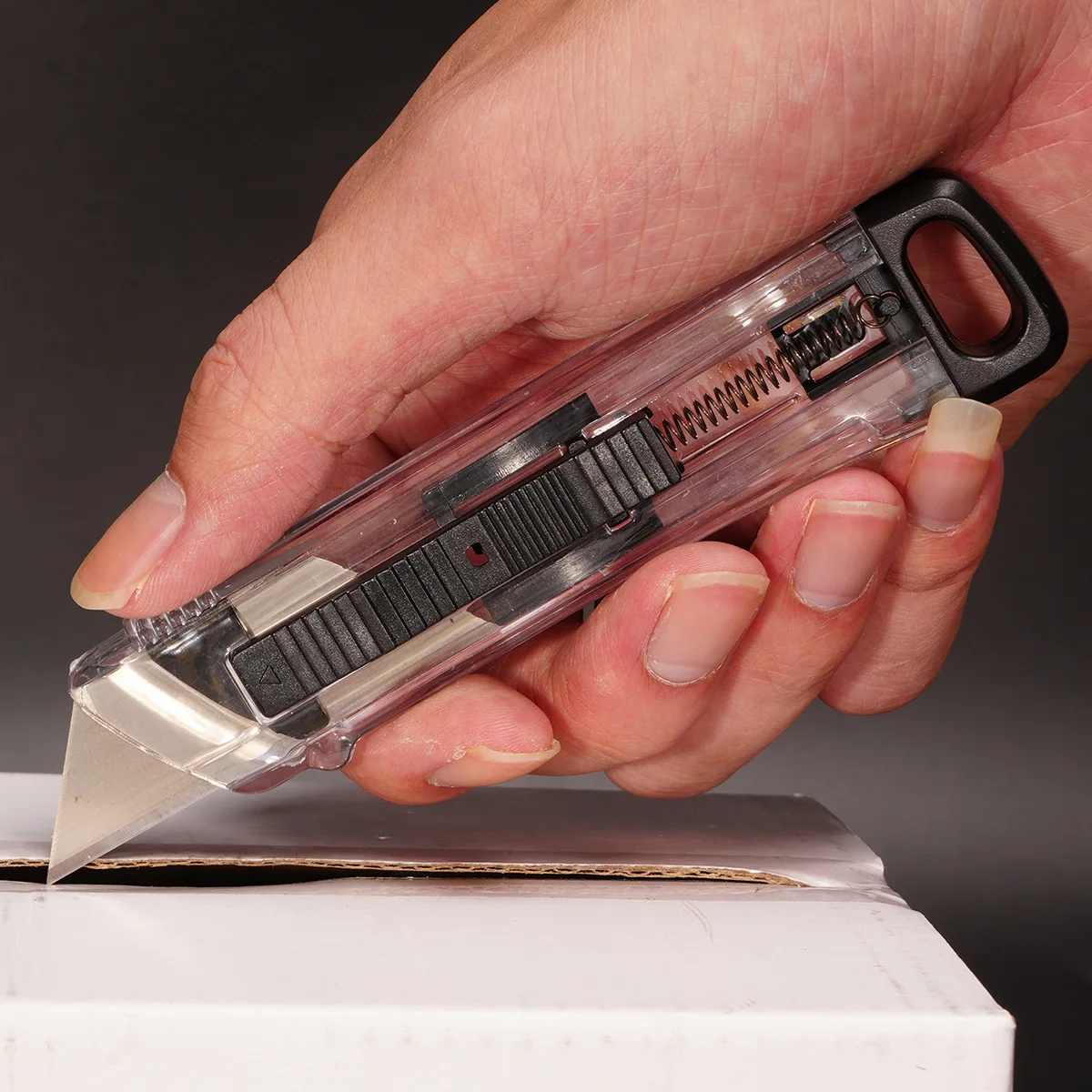 ZY-K011 Multifunction Clear Plastic Handle Utility Knife Safety Knife Retractable Cutter Knives For Carpet Carton