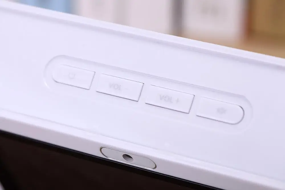 Portable Speaker Subwoofer Wireless Soundbar  7 Inch 2 (2.0) Battery Display Visual Information Android 7.0