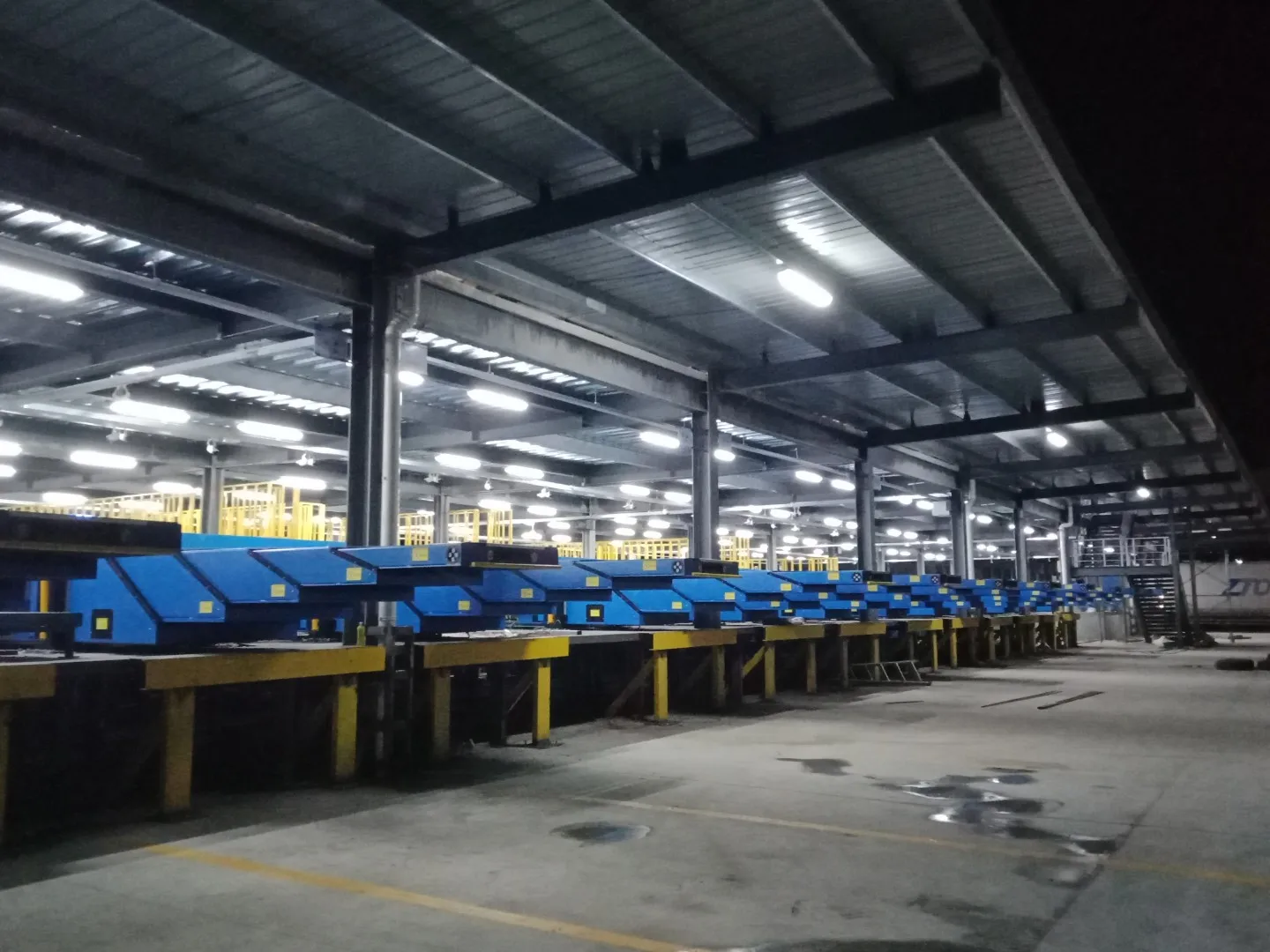 5 years warranty 90 telescopic conveyor belt