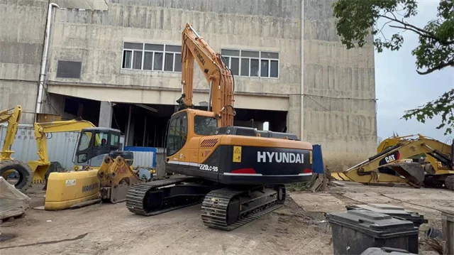 Продается Подержанный Корея Hyundai 220LC-9 экскаватор 22 тонн гусеничный