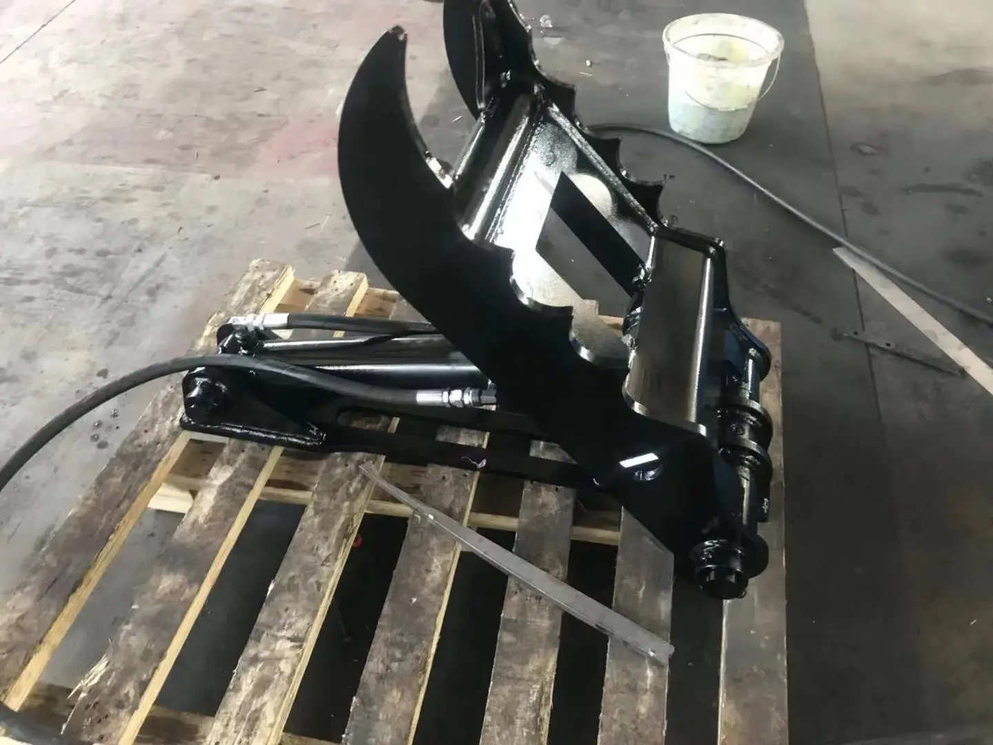 mini excavator hydraulic thumb for sale