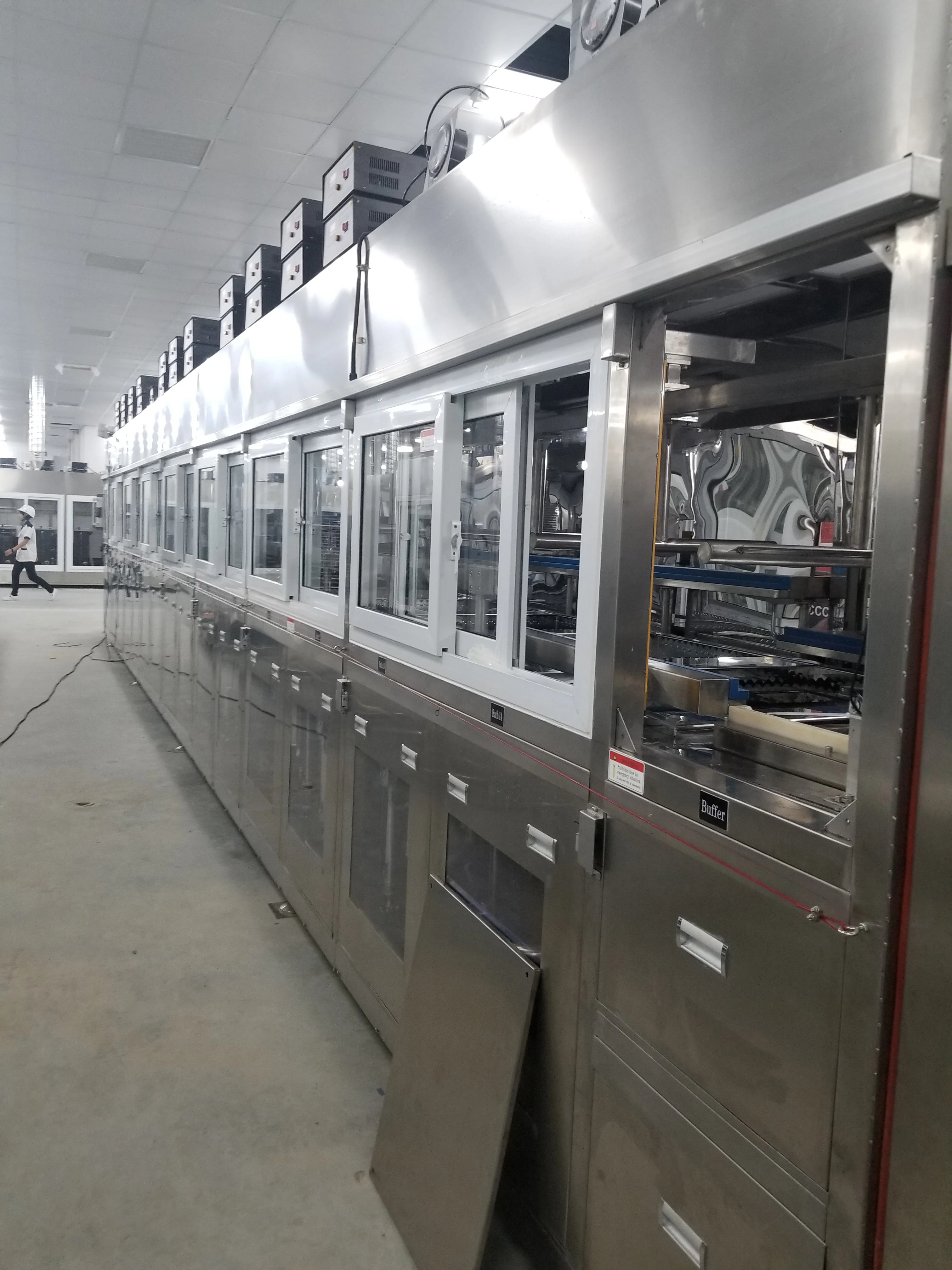 Automatic Multi-Stage  Ultrasonic Precision Cleaning Machine for Optical Moulds