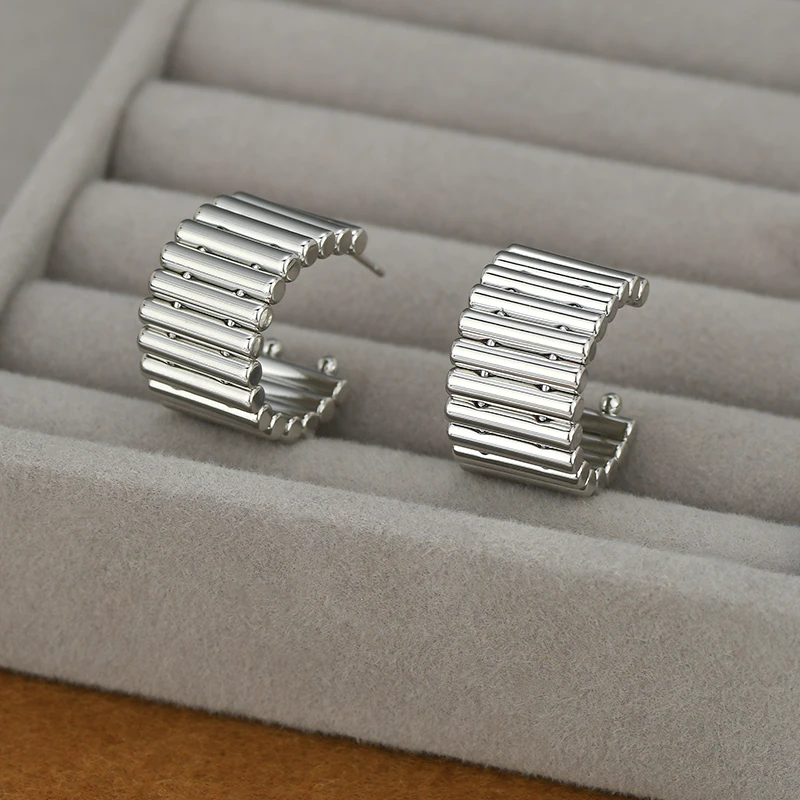 ED897542 S925 Silver Needle South Korea East Gate Outlier Design Irregular Smooth Earrings
