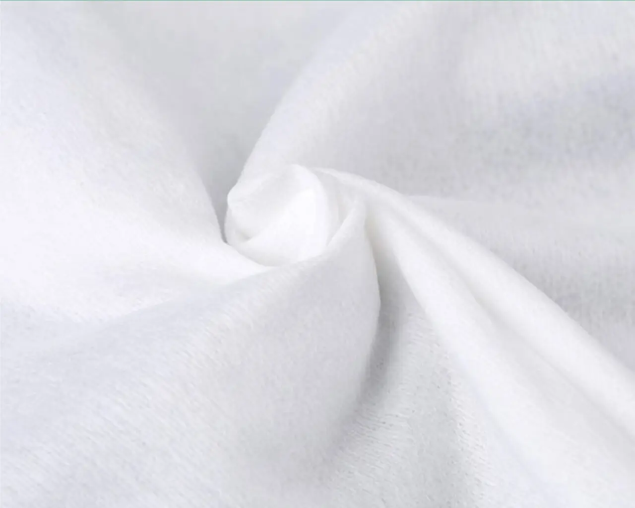 Spunlace nonwoven fabric raw material for wet wipes rolls Hotel disposal viscose non woven face towel
