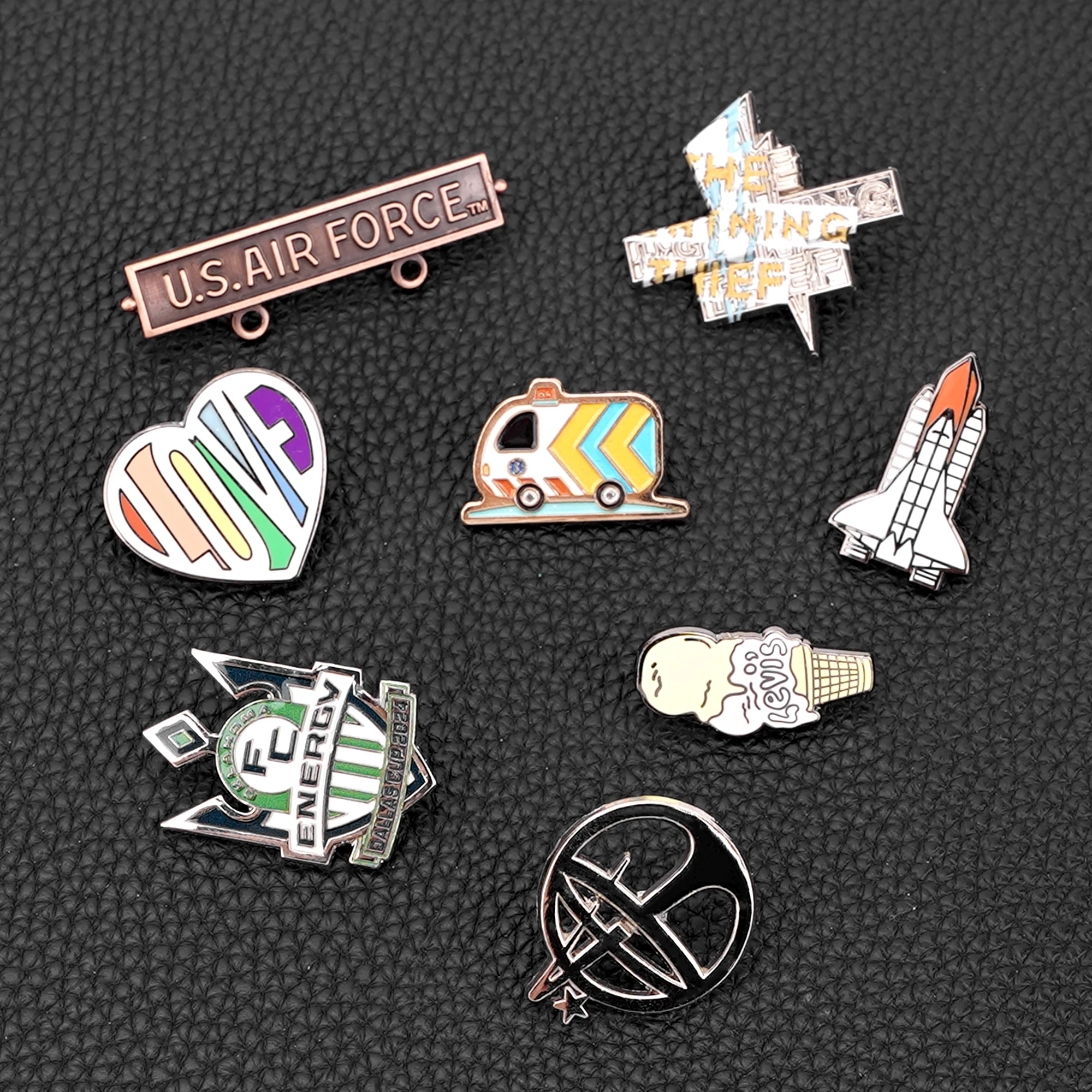 Custom Horror Creativity Halloween Theme Lapel Pin Badge Metal Anime Halloween Brooches Ghost Enamel Pins