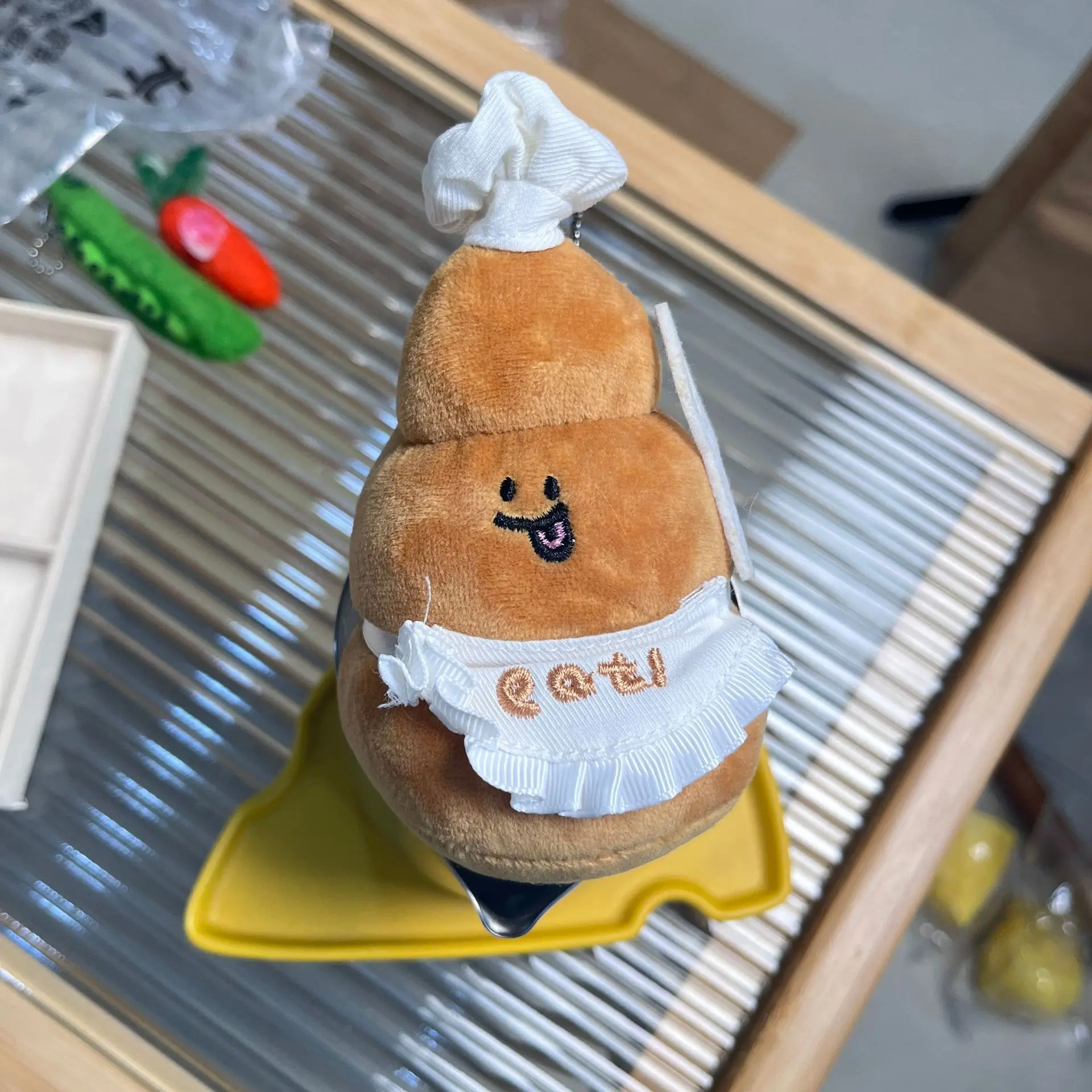 2024 New Arrival Plush Poop Chef Hanger Apron Chef Keychain Funny Stuffed Toy Key Chain Bag Backpack Charm Car Key Ring