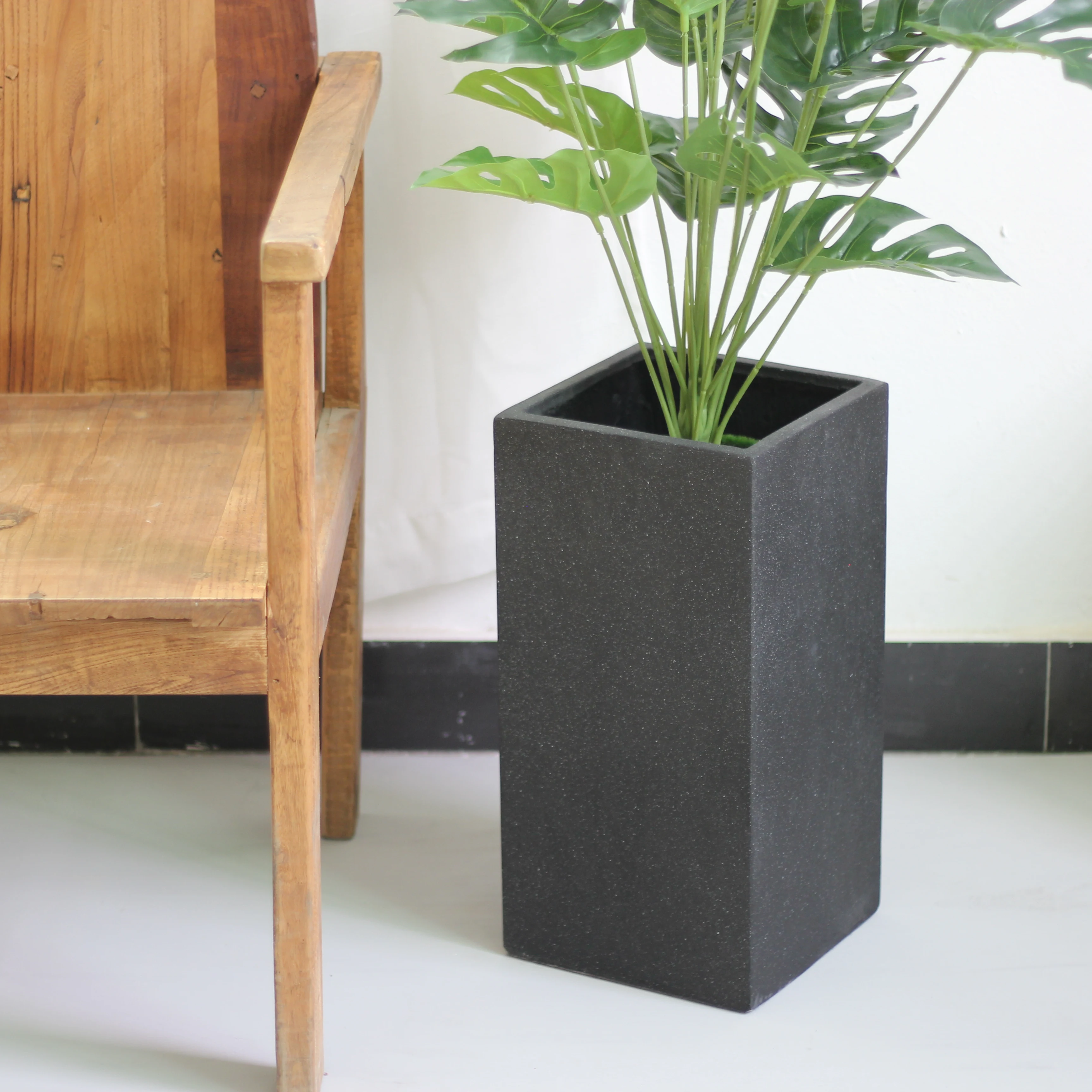Modern Design square Shape Tall Concrete Hand-brush Flower Pot with Black Paint for Home Garden Decor