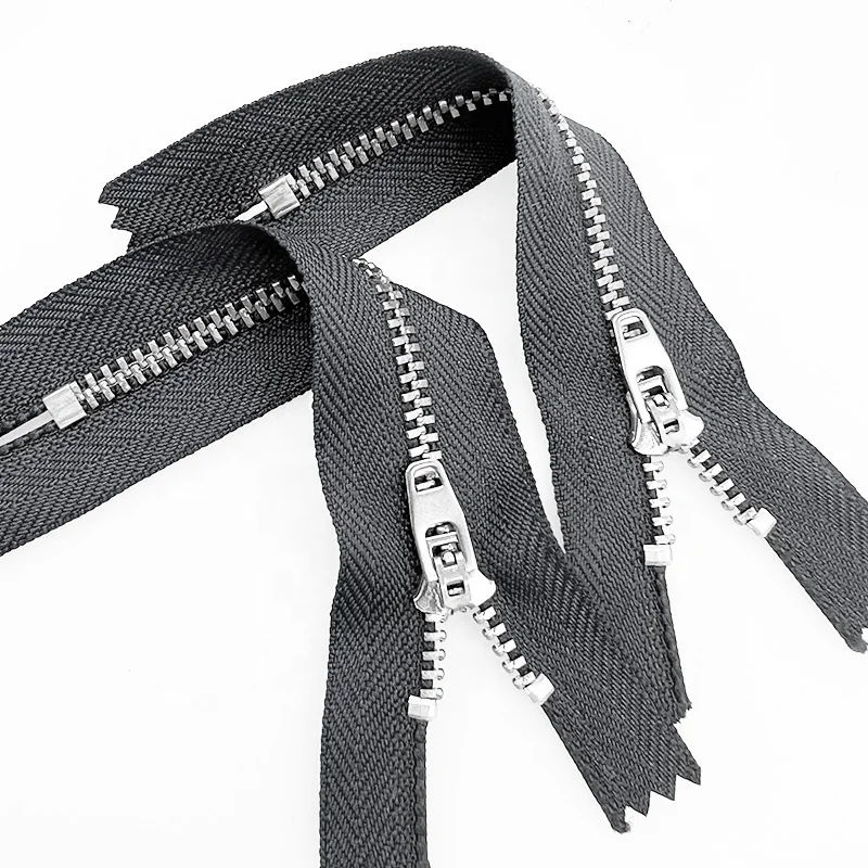 4.5yg 4yg 5yg Metal Zipper Double Lock Close End with Semi Auto Lock Slider Customizable Cheap  Brass Stainless steel  Zipper