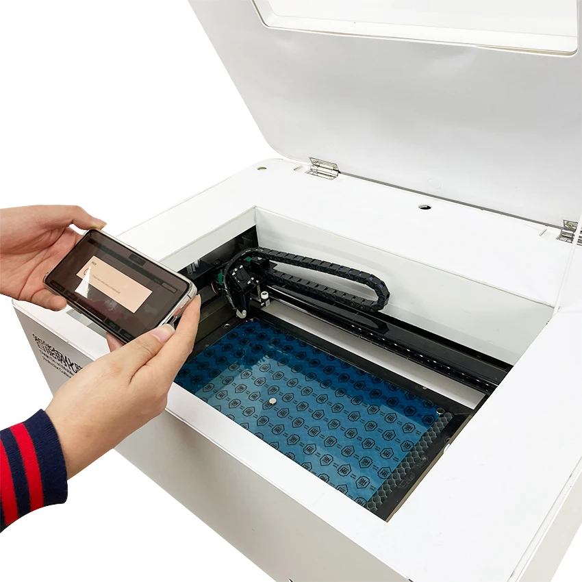 DAQIN New Laser Cutting Machine 9H Tempered Glass Protective Film Screen Guard Machine Leather Advanced Laser Tube Component