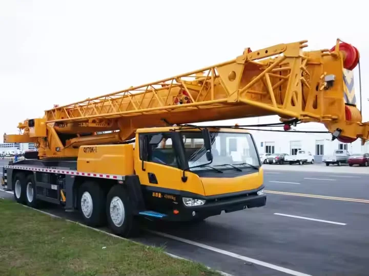 QY80K5D-3 Mobile Truck Crane 80Ton Lifting Solution With Telescopic Boom  remote control crane price overhead wheel crane