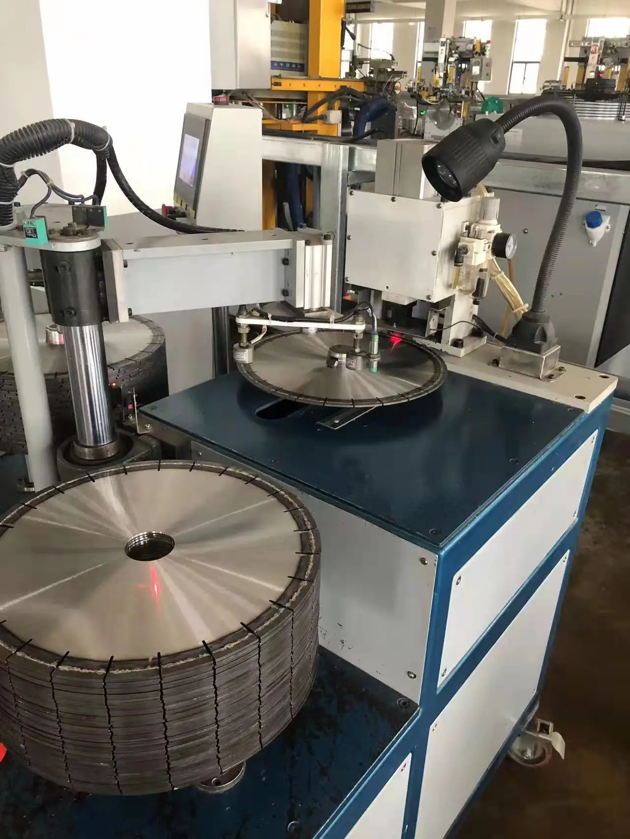 180mm 300mm 350mm 400mm 450mm Concrete Arrayed Cutting Disc For Hard Material Granite Diamond Saw Blade