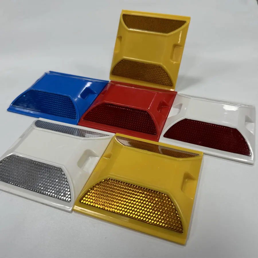 Customize Reflective Plastic Cateye Road Stud for Roads Eyes 3m Reflectors Price Cat Eye Reflector Manufacturer