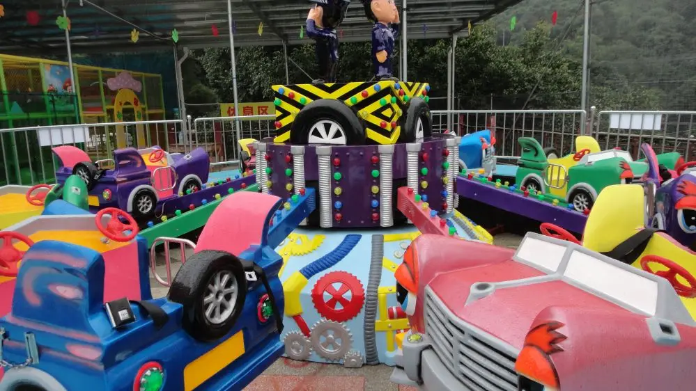 Открытый парк развлечений аттракционы карнавальные funfair аттракцион
