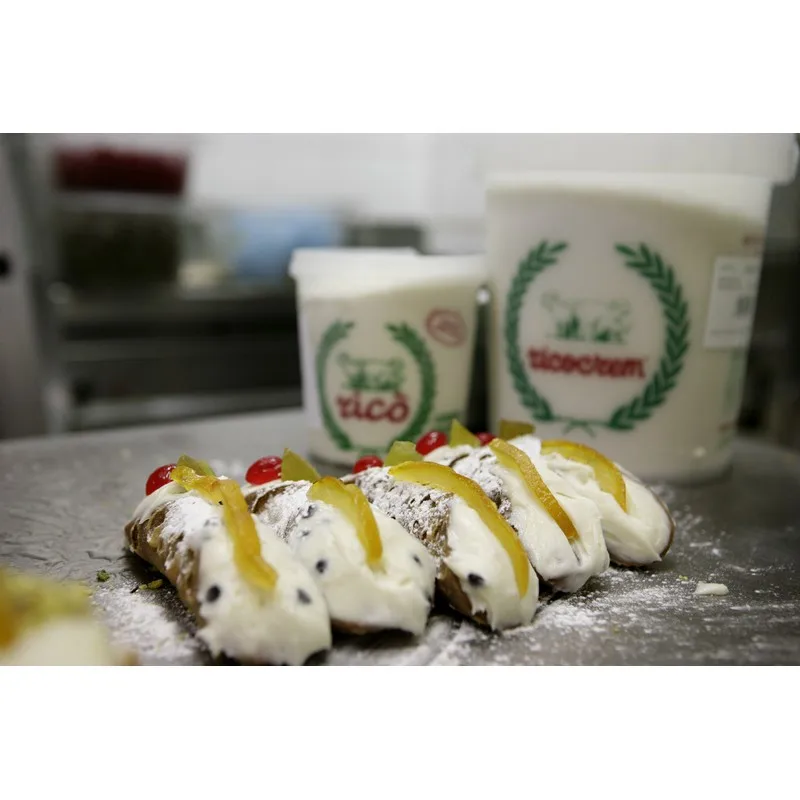 High Quality Pistachio Flavored Italian Sweet Frozen Sheep ricotta Cream Pastry 1kg 8xbox for Export